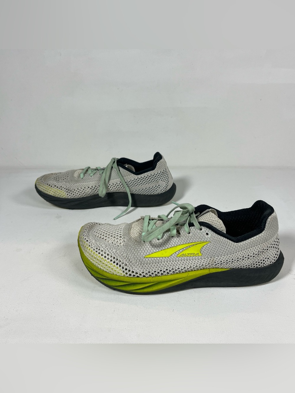 Altra Escalante Racer Shoes Mens Size 8 Gray Yellow Running AL0A85NG100